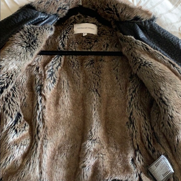 Jacket - Picture 4 of 6